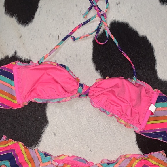 Victorias Secret Rainbow Zigzag Lettuce Hem Bikini, Medium top, small bottom - Picture 8 of 14